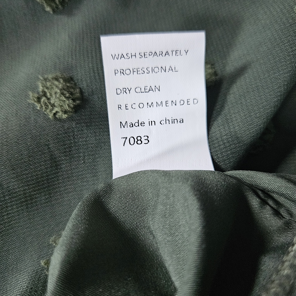 Kirundo Women’s Army Green Dress Size M V Neck Swiss Dot Ruffles NWT - Picture 4 of 10